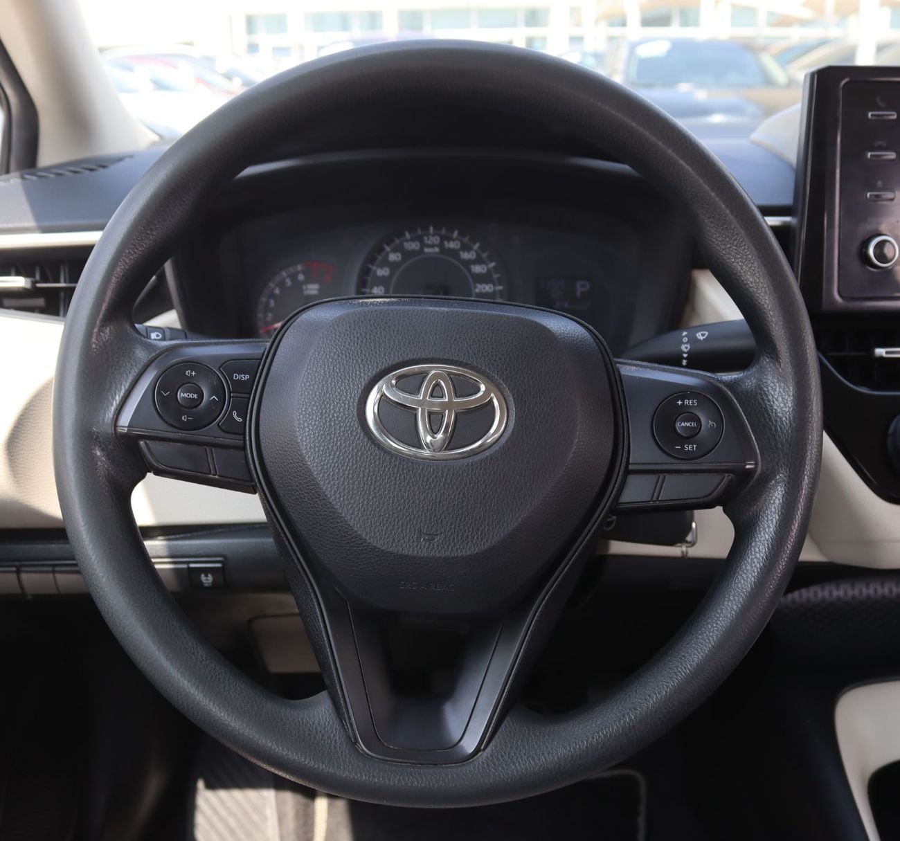 تويوتا كورولا تويتا كورولا -2022 - خليجى - بدون حوادث- 1.6. XLI- ممشى قليل - بحاله ممتازه فى الداخل والخارج