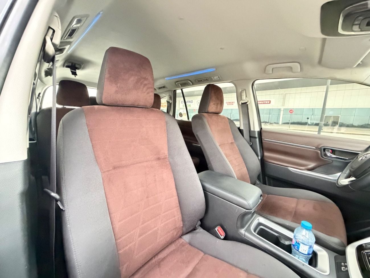 تويوتا إينوفا 2.0L HyCross 7S Hybrid