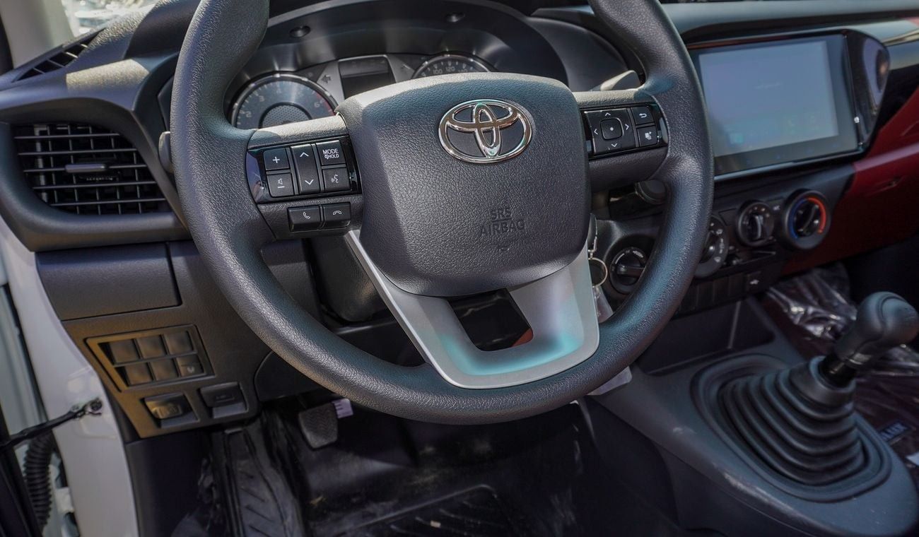 Toyota Hilux 2.7L M/T. 4WD