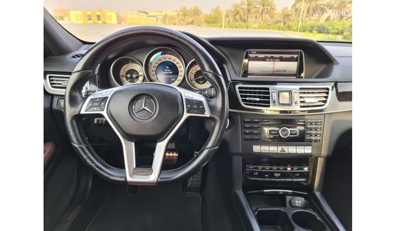 Mercedes-Benz E300 Mercedes E300 GCC in good condition