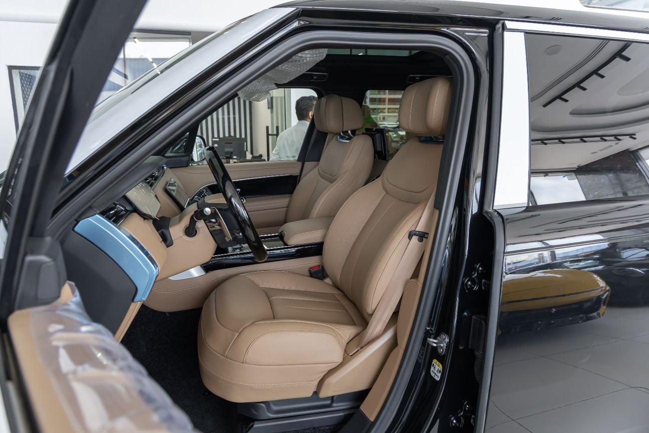 Land Rover Range Rover Land Rover | Range Rover | Autobiography P530 | GCC | VIPSeat | Automatic side steps | 2026 (EXPORT)