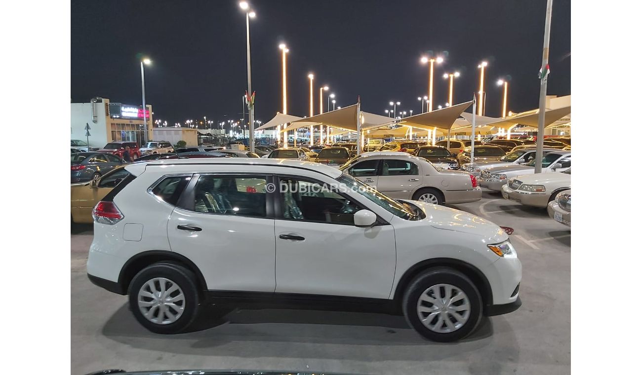 نيسان إكس تريل SV  , VERY CLEAN WITH LOW MILEAGE