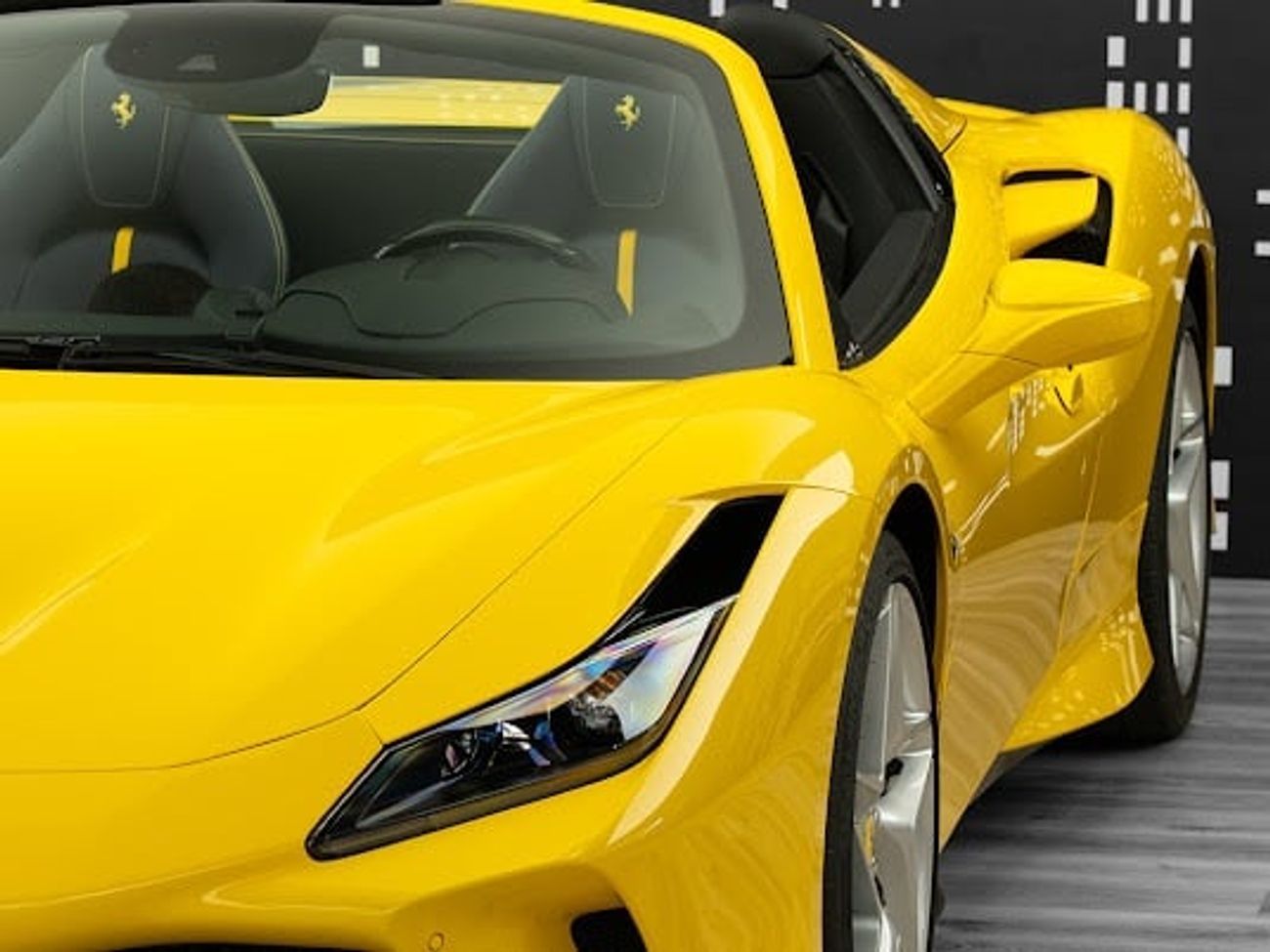 Ferrari F8 Spider STD 3.9T V8