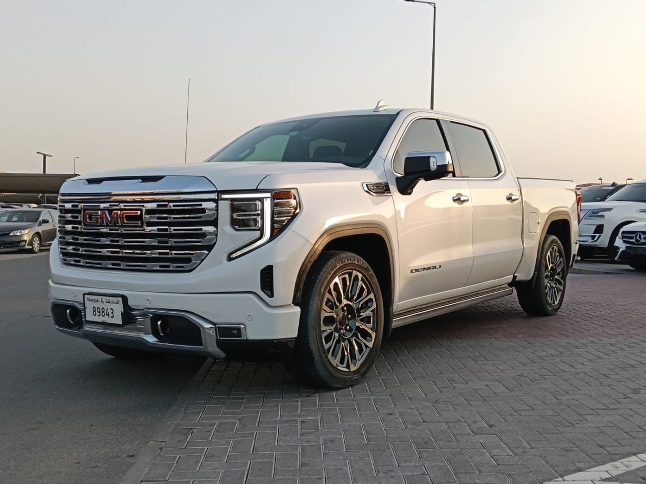 جي أم سي سييرا 1500 CREWCAB ELEVATION