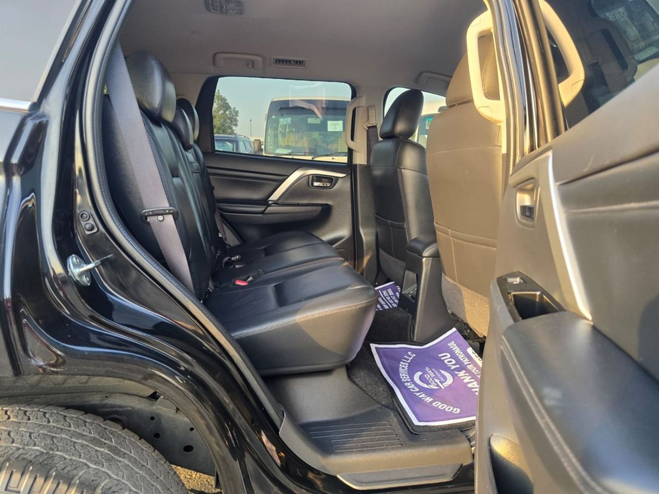 Mitsubishi Pajero 2022 MITSUBISHI PAJERO SUV RHD 2.4 L DIESEL AUTOMATIC (PM06834)