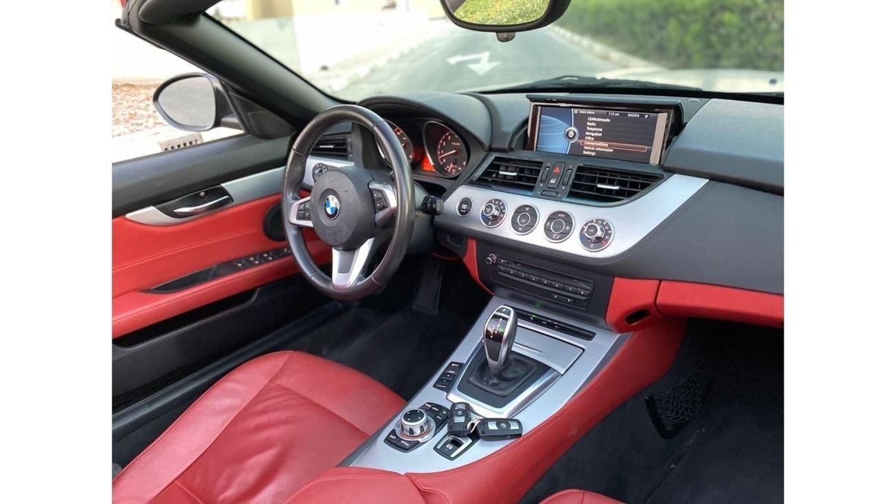 BMW Z4 AUGUST DEAL - LOW MILEAGE - GCC SPECS