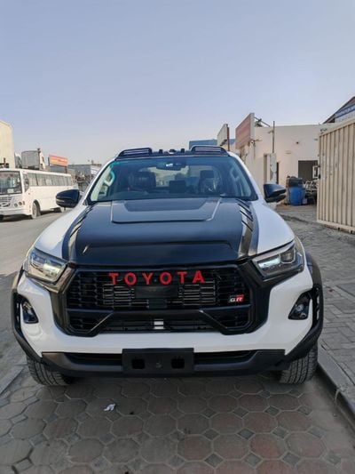 تويوتا هيلوكس GR Sport 2.8L