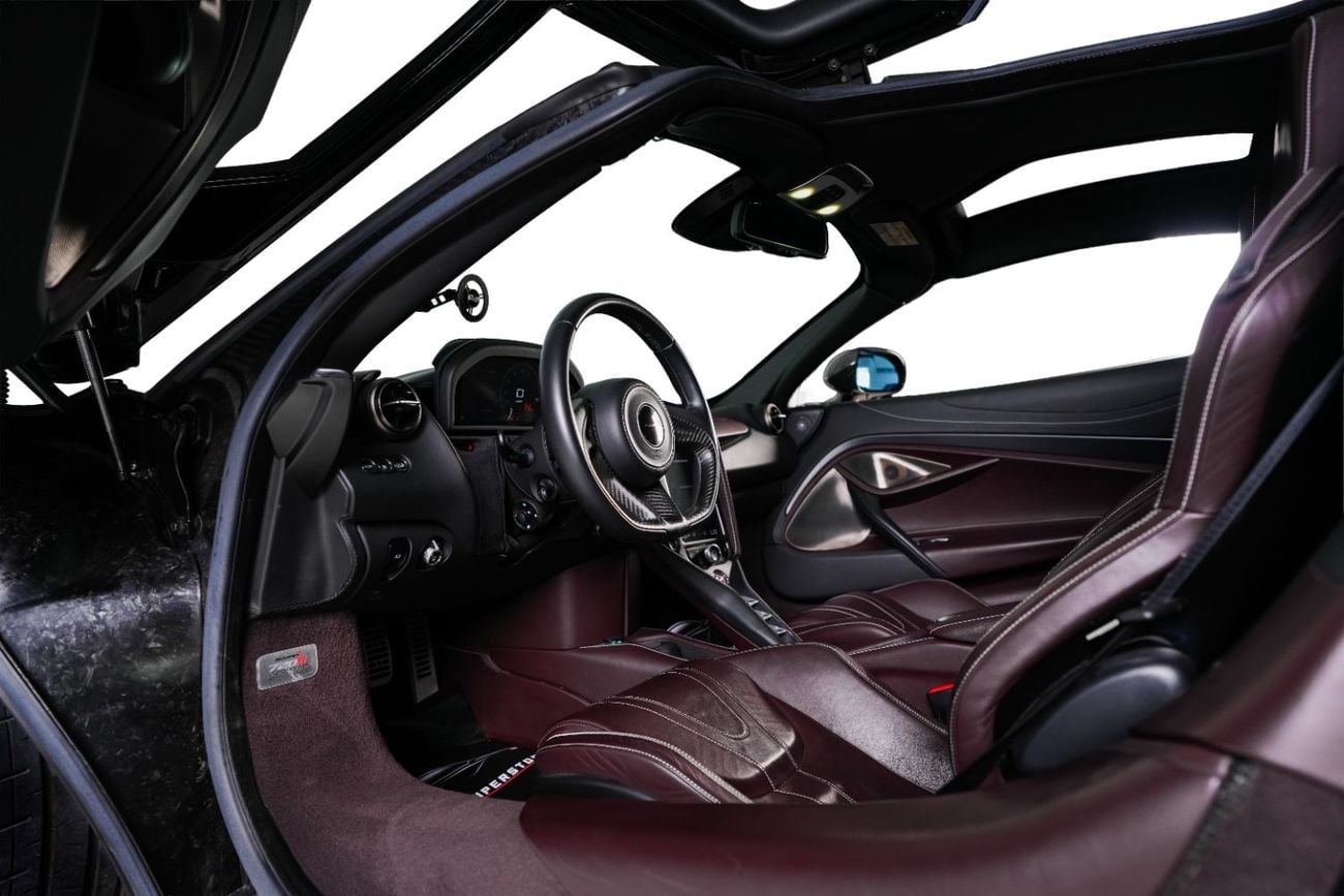 McLaren 720S PERFORMANCE Launch Edition-MSO Premium Color-Full Service History Mclaren Dubai-Bespoke Order