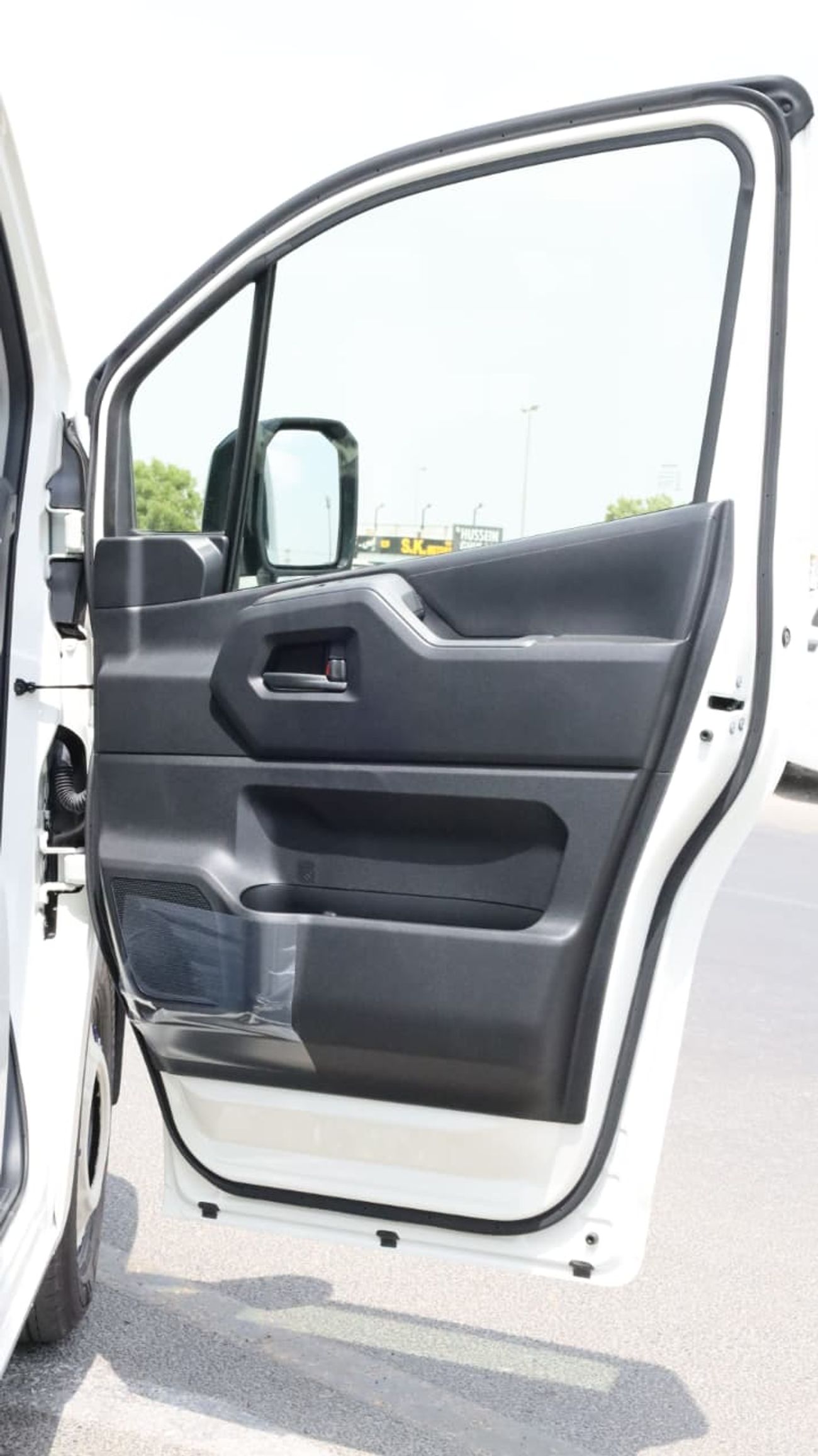 Toyota Hiace AUTOMATIC