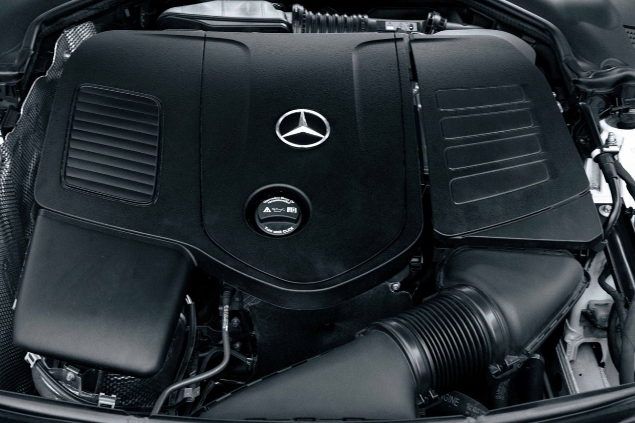 Mercedes-Benz C 200 C200 AMG | 3,525 P.M | 0% Downpayment | Perfect Condition!