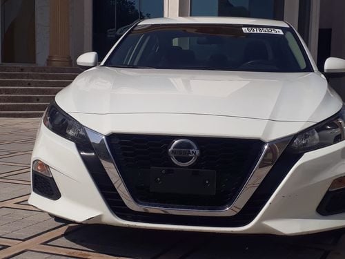 Nissan Altima S