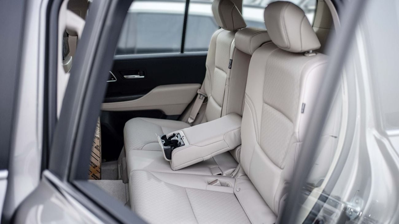 تويوتا لاند كروزر 2026 Toyota Land Cruiser 300 VXR 3.5L AT Hybrid (Bronze-Beige)