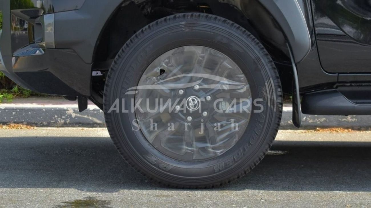 تويوتا هيلوكس Toyota Hilux Adventure 4.0L 4x4 Petrol 2025