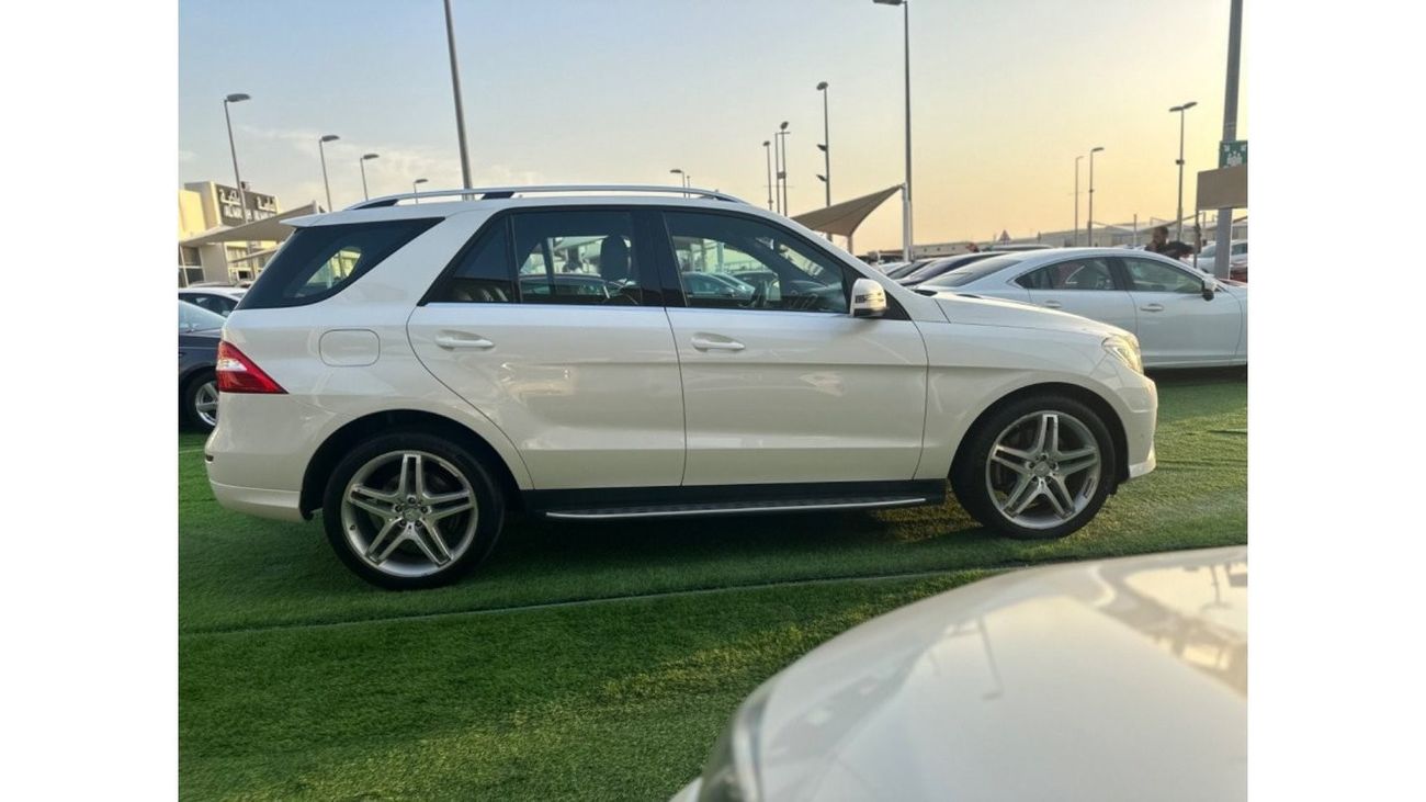 Mercedes-Benz ML 350 AMG MODEL 2013 GCC CAR PERFECT CONDITION INSIDE AND OUTSIDE FULL OPTION PANORAMIC ROOF
