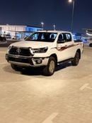 تويوتا هيلوكس SR5