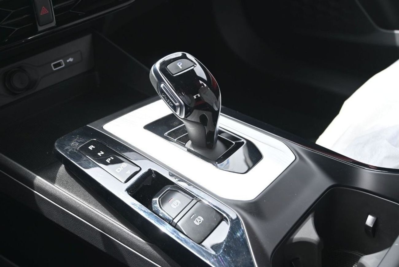 MG GT MG GT 1.5L fastback sedan, Full Option, Model 2023, Color Blue