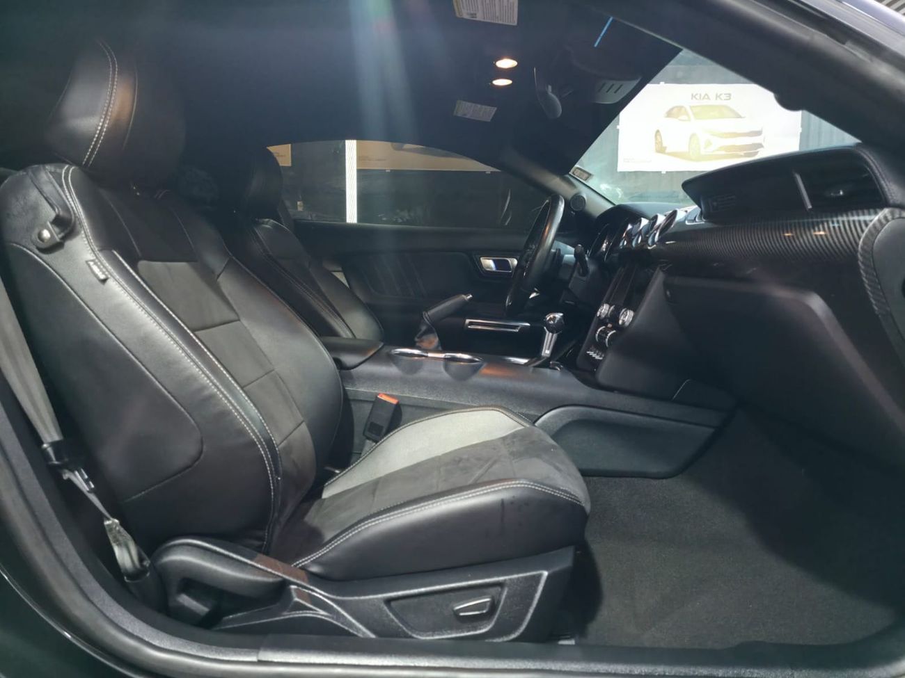 Ford Mustang GT Premium 5.0L V8