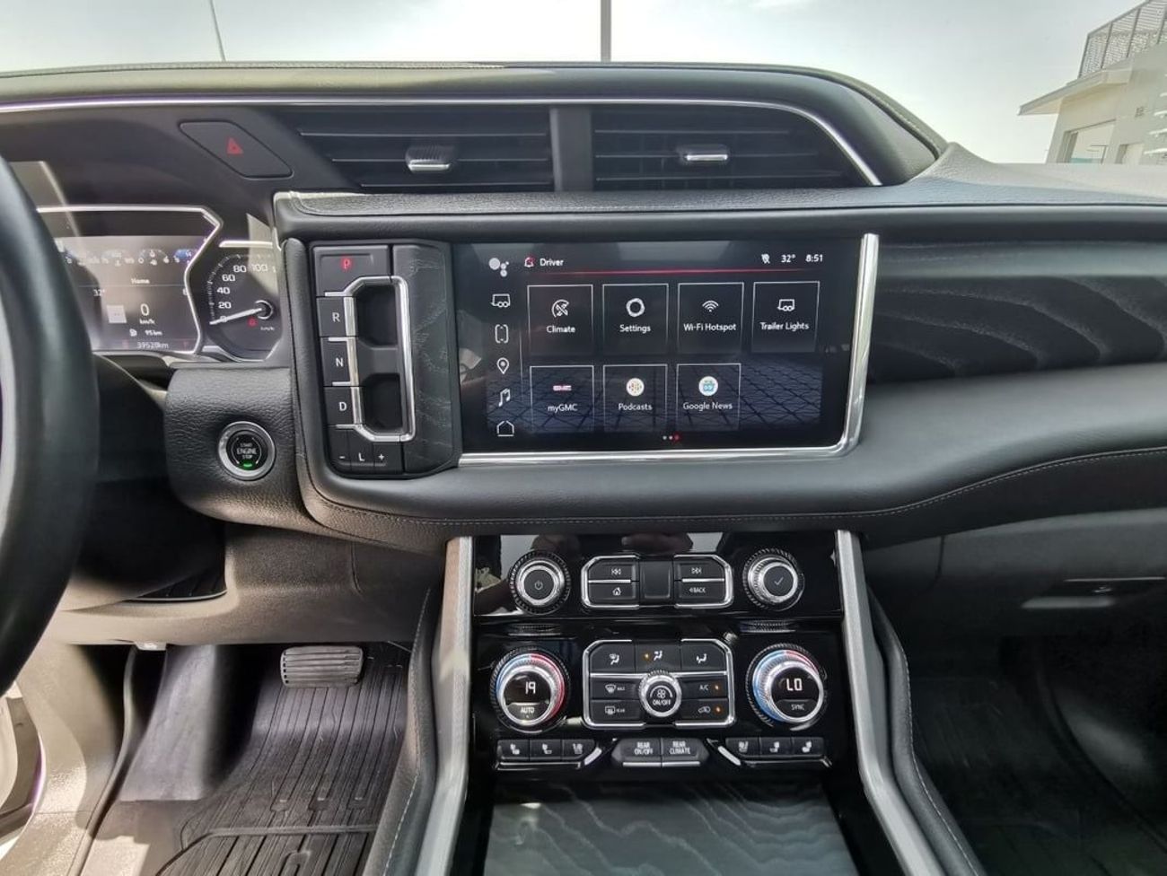 GMC Yukon GMC Denali - 2021 - White