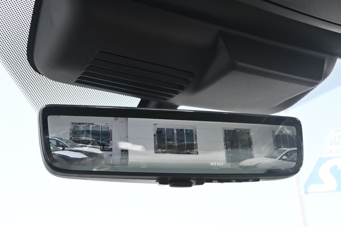 ميتسوبيشي آوتلاندر Mitsubishi Outlander P-Line, 2.5L Petrol 4WD, Model 2026, Color Black