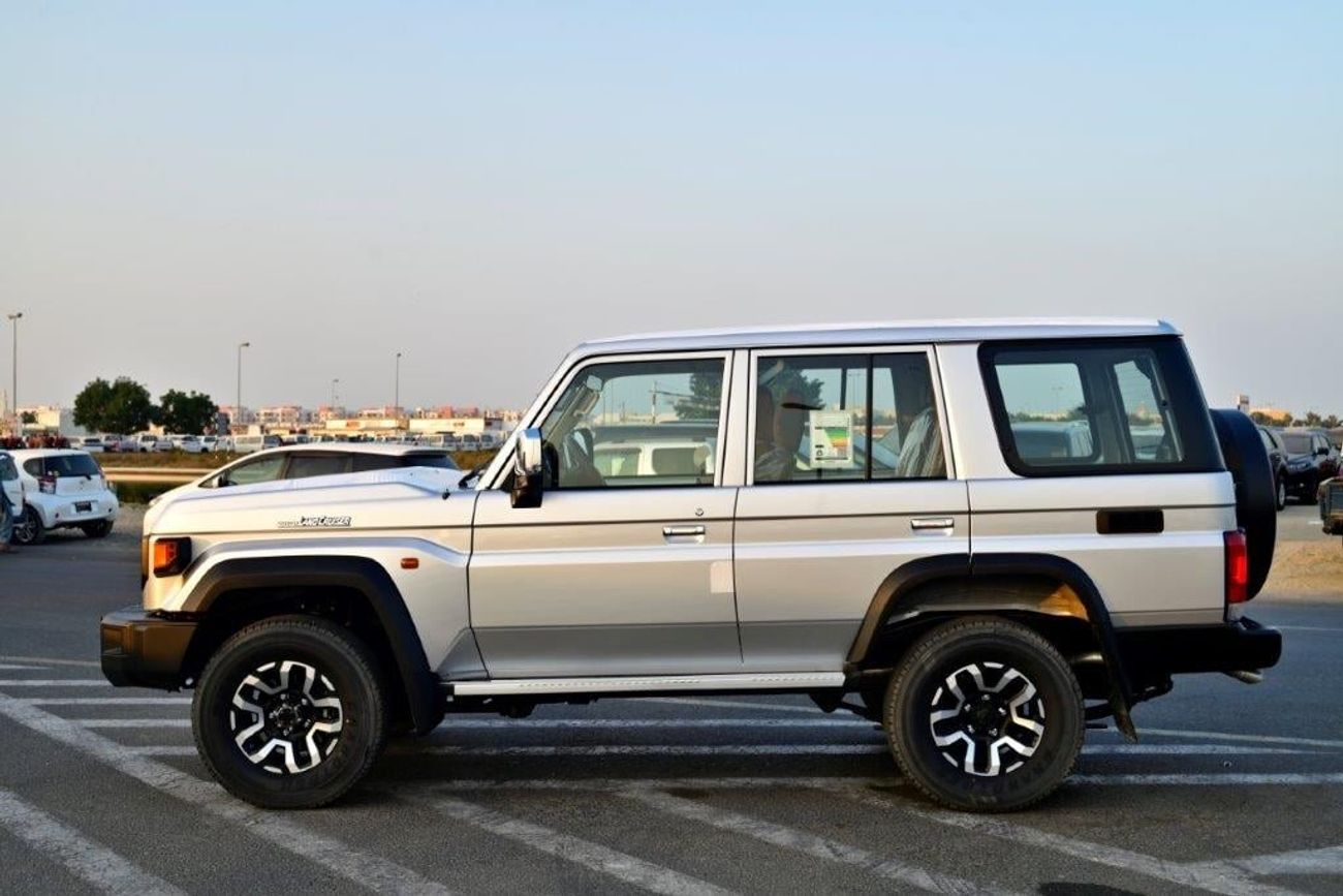 Toyota Land Cruiser 70 2025 MODEL TOYOTA LAND CRUISER 76 HARDTOP SDLX V6 4.0L PETROL 4WD 5-SEATER AUTOMATIC