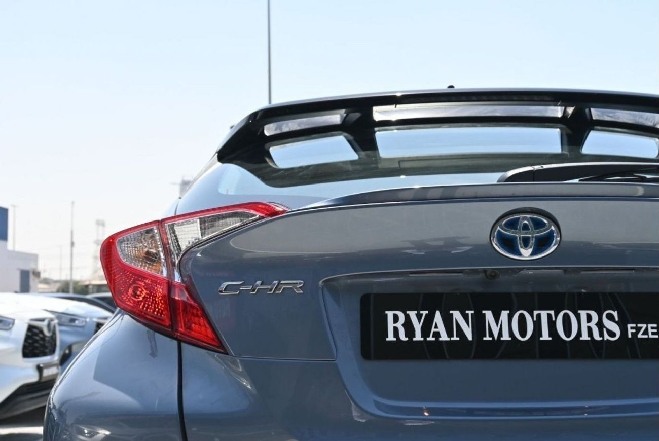 Toyota CHR Toyota CH-R 1.8L Hybrid Color Grey Model 2023