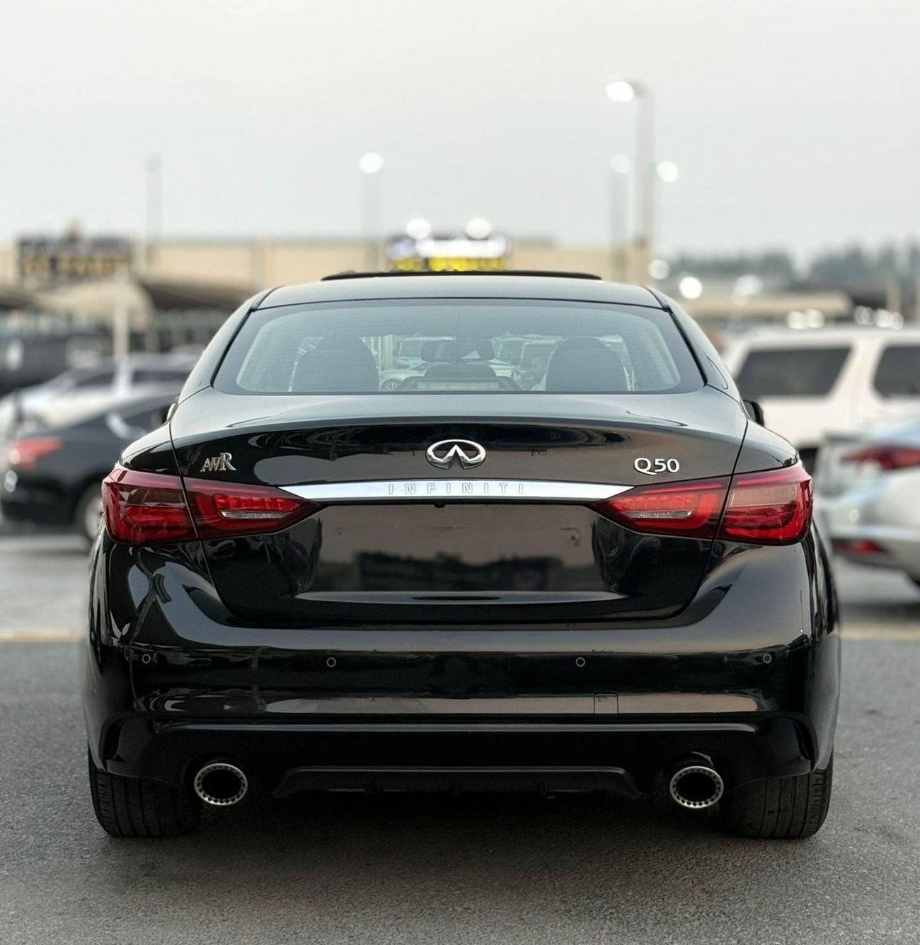 إنفينيتي Q50 LUXE خالية من الحوادث - خليجية - 3.0 تيربو - كاملة المواصفات - بحالة ممتازة من الداخل والخارج