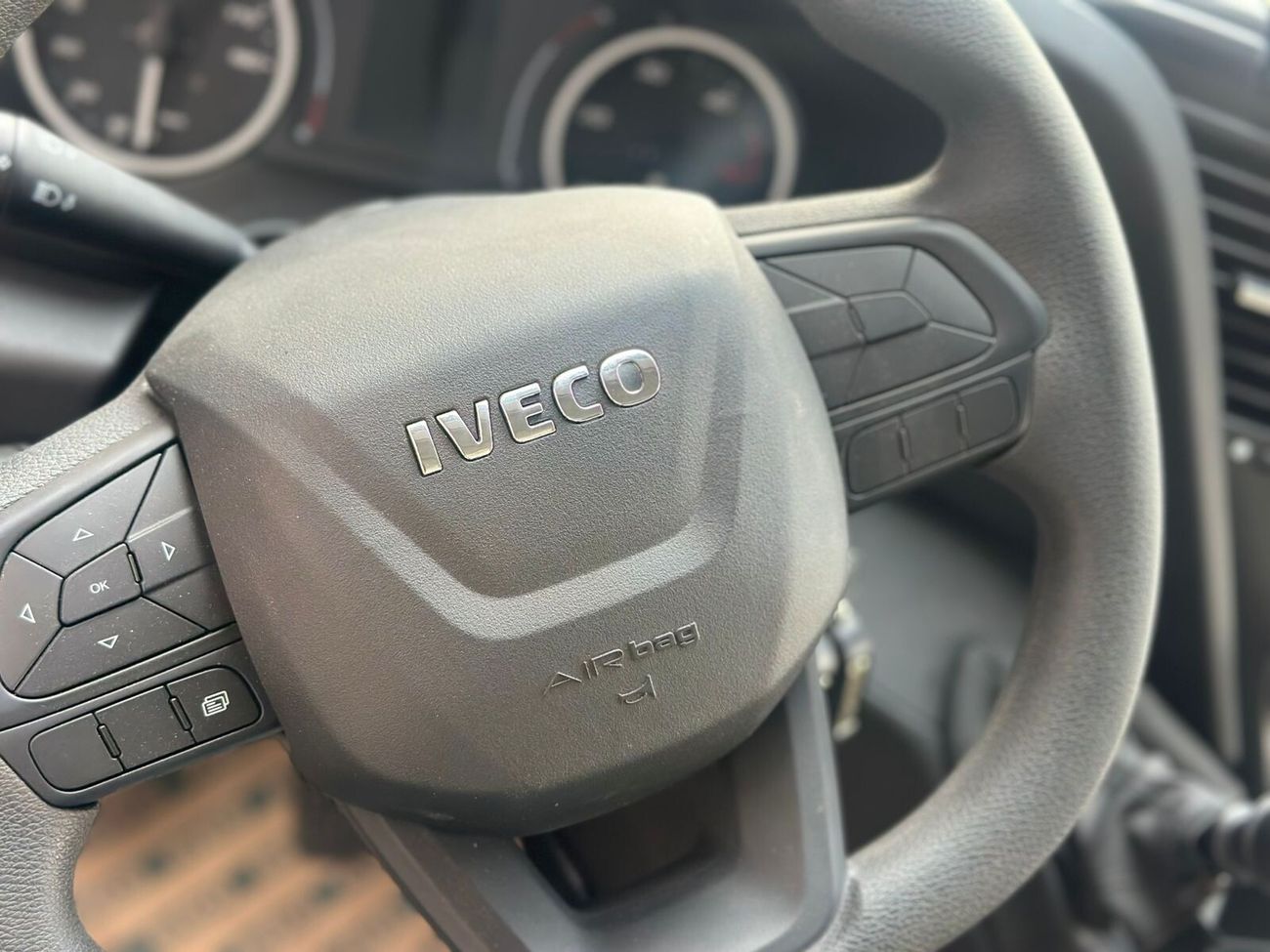 Iveco Daily 4 stroke Diesel Engine, watercooled, turbocharged with intercooler 146 HP @ 3000 ~3500 Rpm –EIV