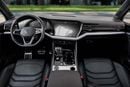 فولكس واجن طوارق Touareg R-Line | 3,134 P.M | 0% Downpayment | ONE OWNER!