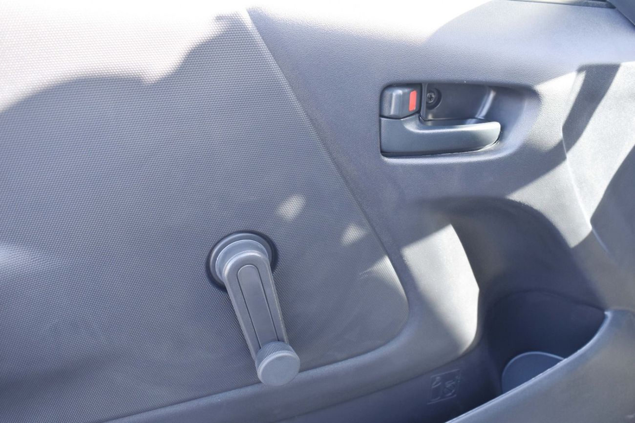 تويوتا هاياس GLS -High Roof  Panal Van 2.7L