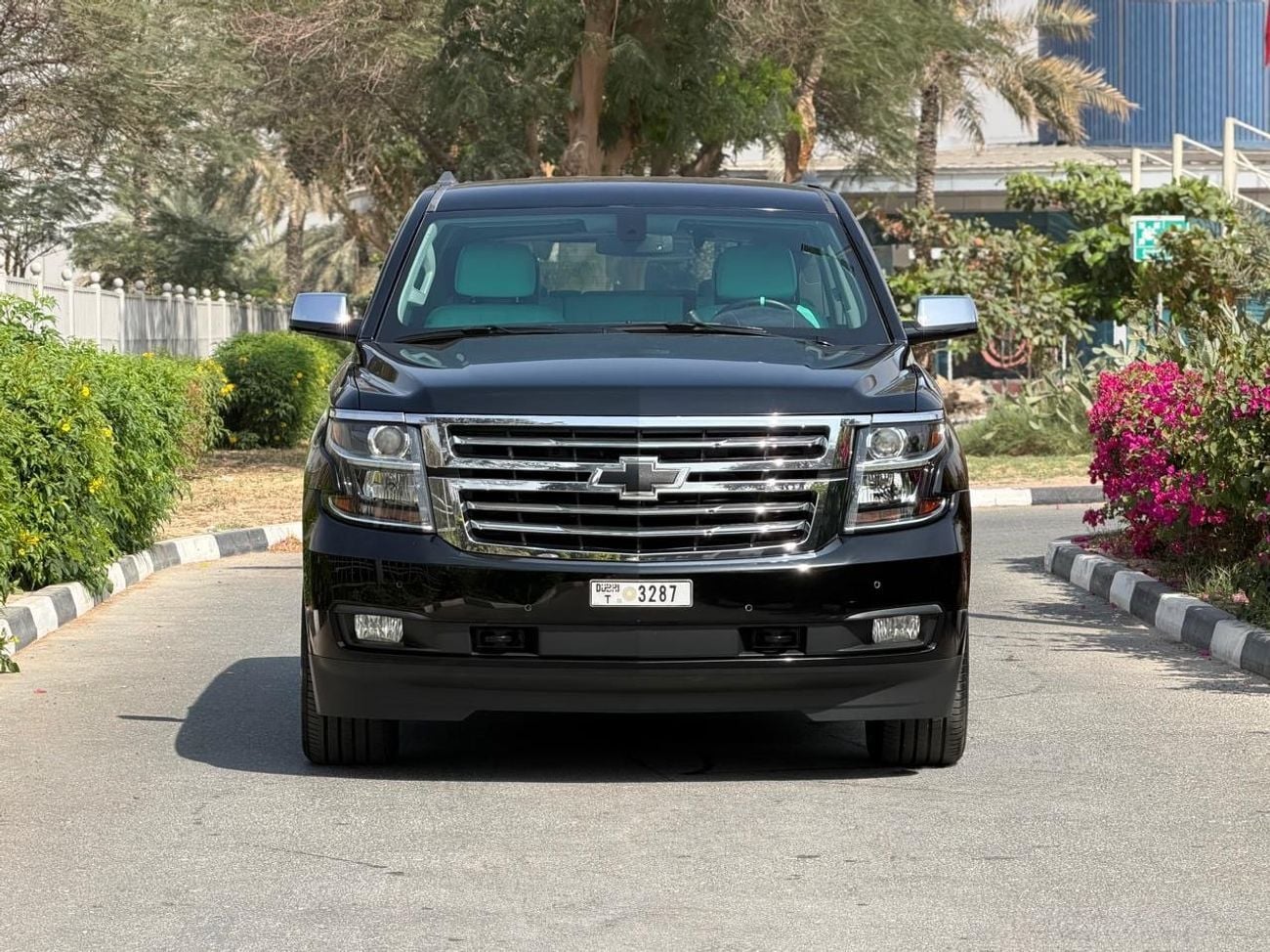 شيفروليه تاهو LS 5.3L 4WD (8 Seater)