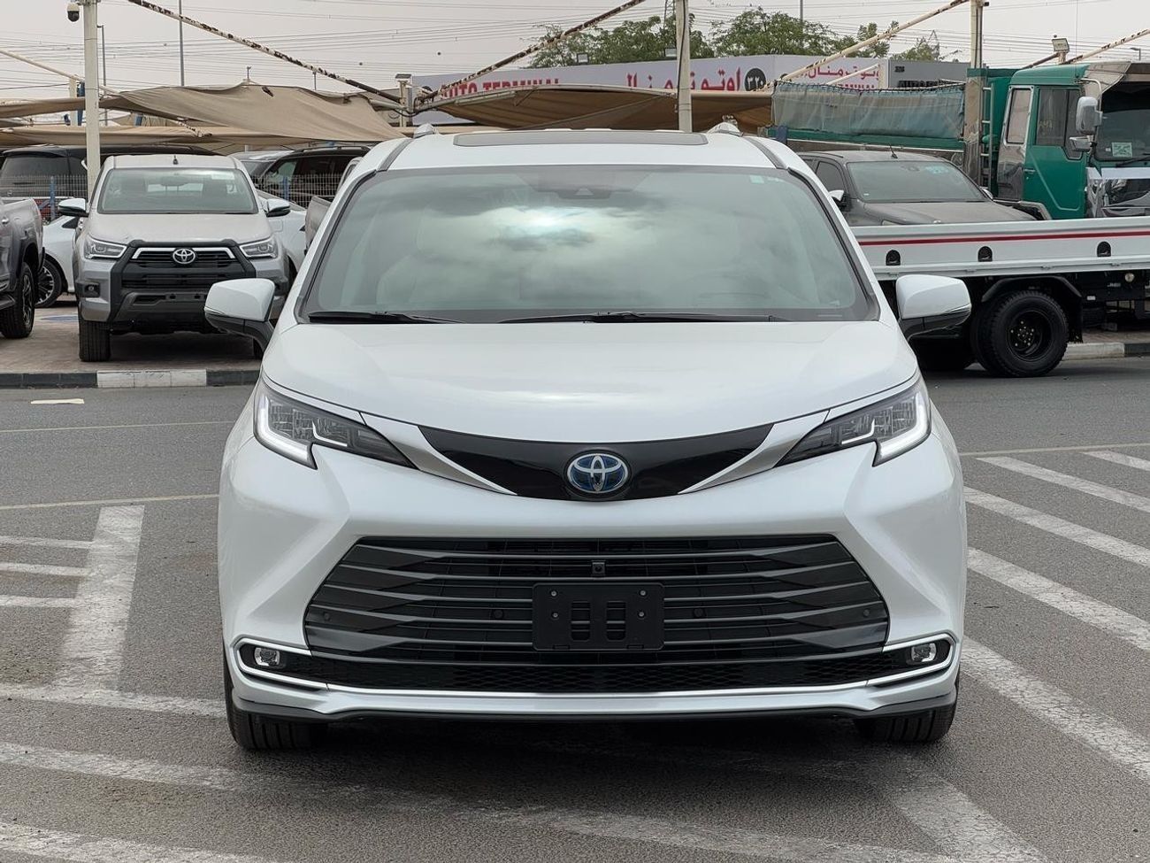 تويوتا سيينا 2025 Toyota Sienna 2.5L Hybrid Platinum Brand New