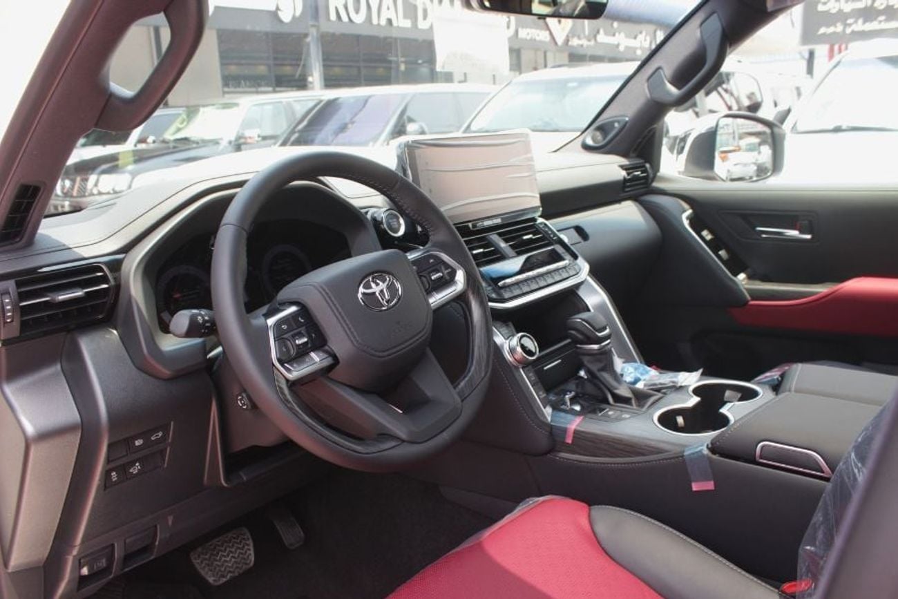 Toyota Land Cruiser VXR , UNDER WARRANTY FROM AL FUTTAIM
