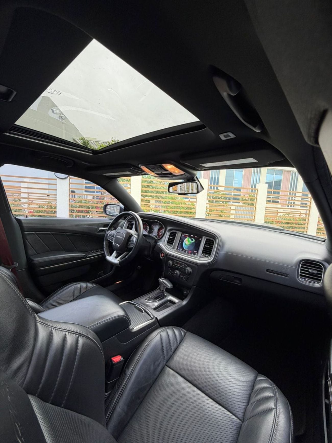 Dodge Charger SRT Hellcat 6.2L (717 HP)