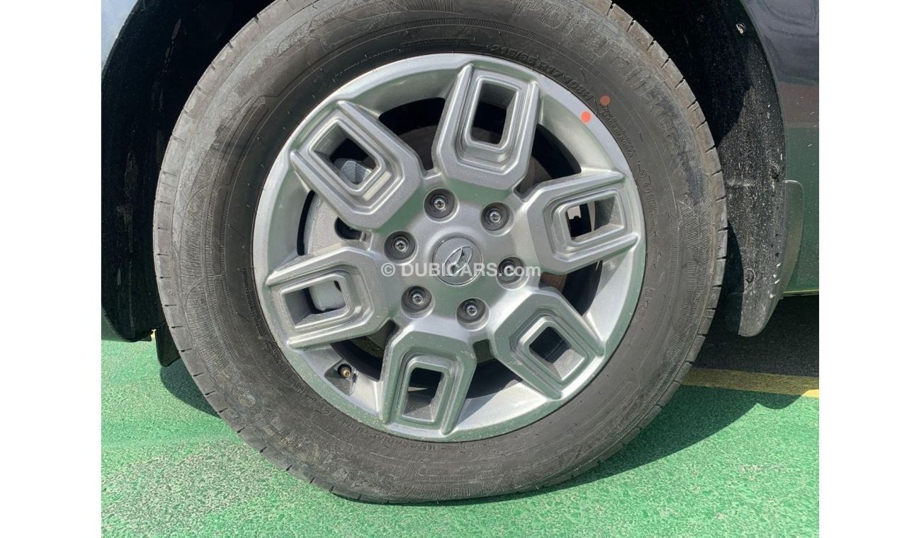 هيونداي ستاريا