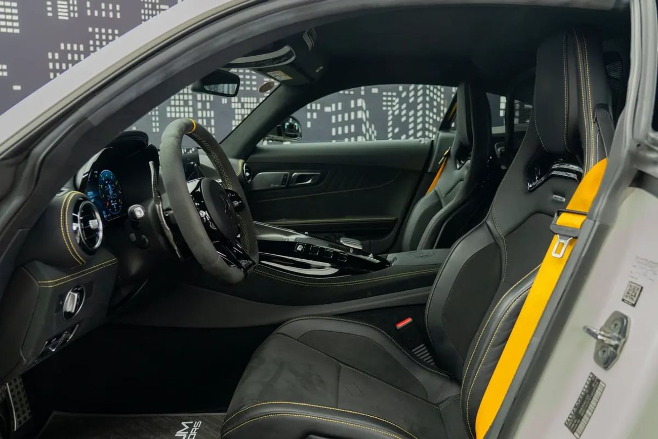 Mercedes-Benz AMG GTR