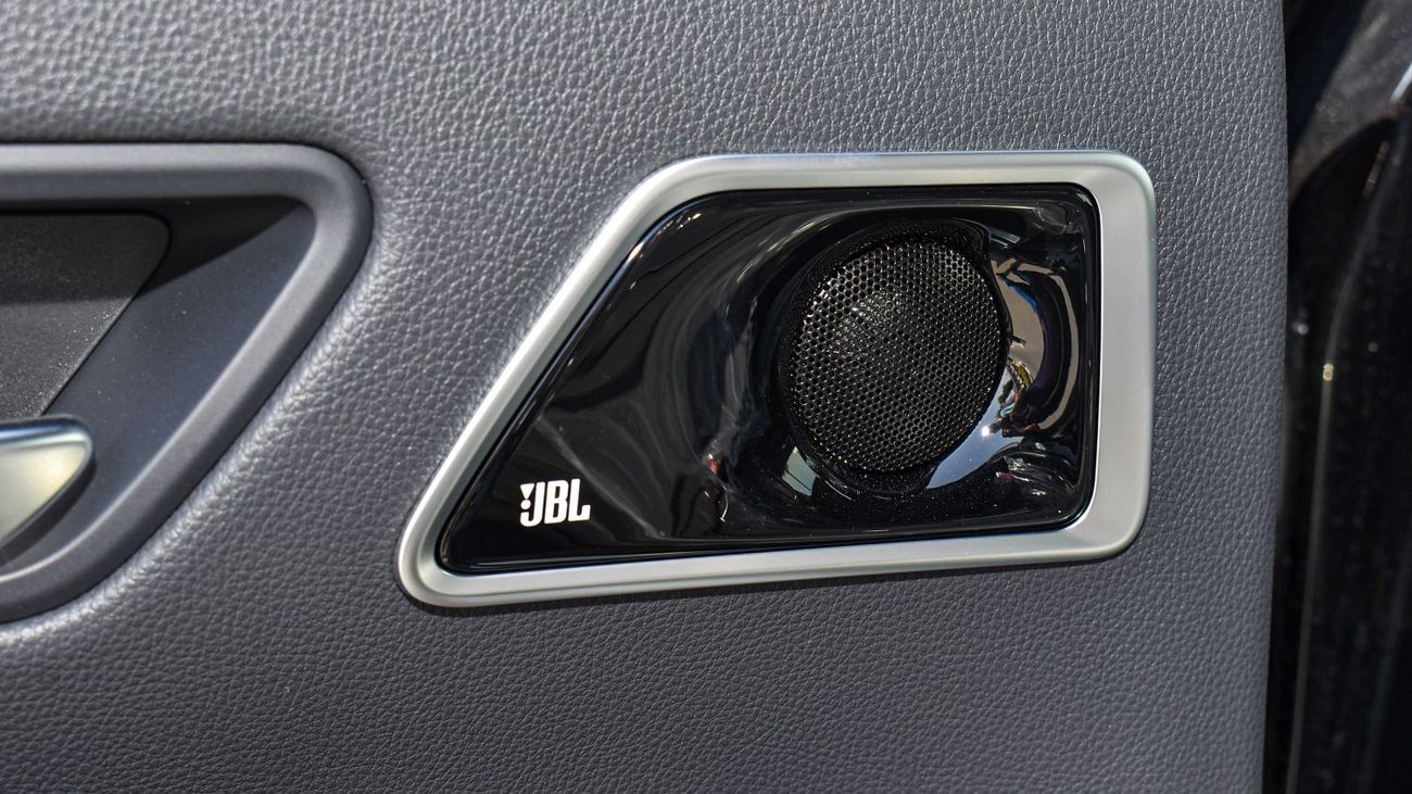 تويوتا لاند كروزر ECT0073 - 2025 Toyota Land Cruiser 300 GXR - 3.5L Petrol - White/Black