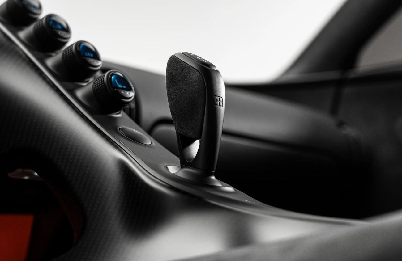 Bugatti Chiron 8.0L W16 Quad-Turbocharged Engine