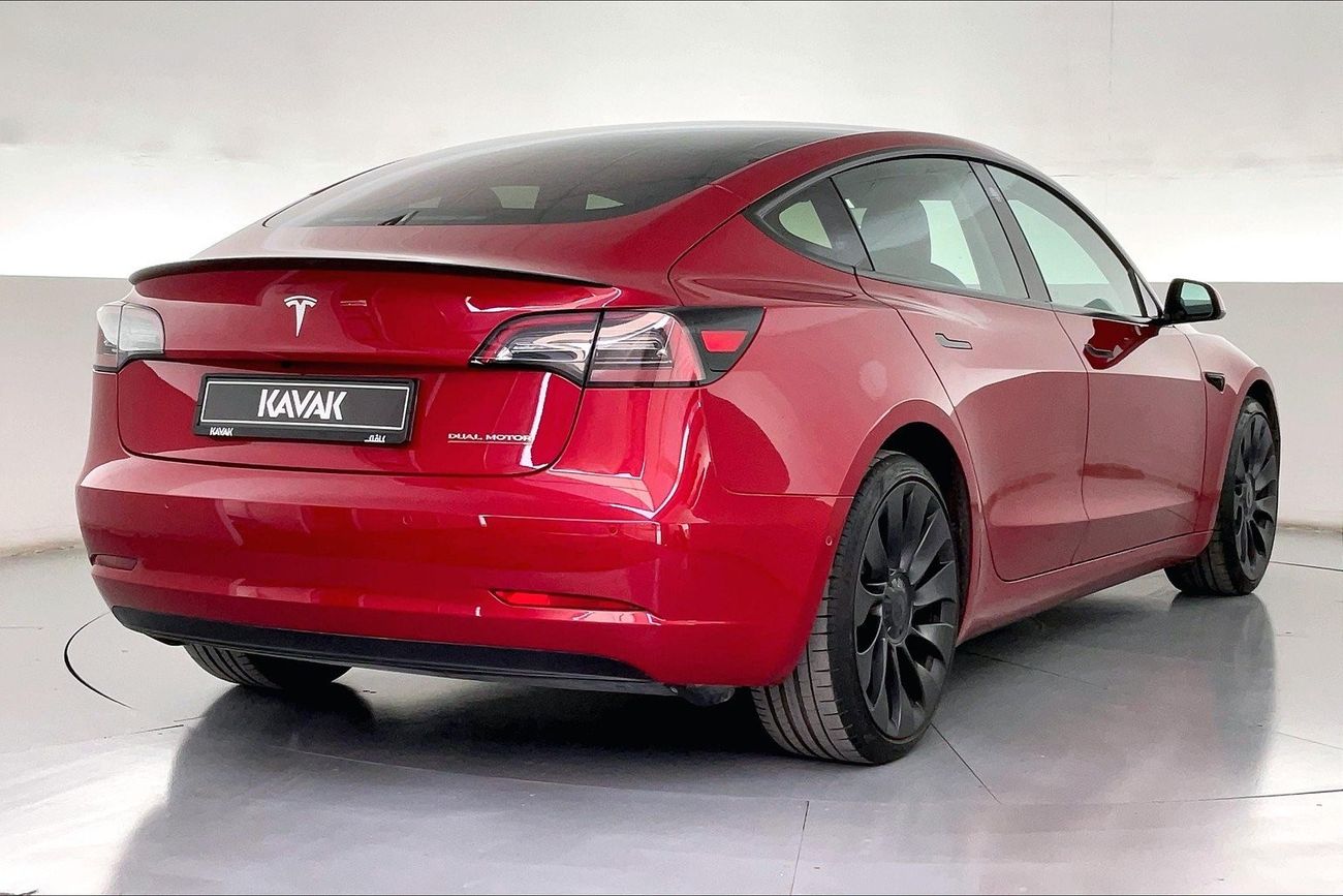 بورش تايكان 4S | عرض العيد الحصري | خالية من أضرار الفيضانات