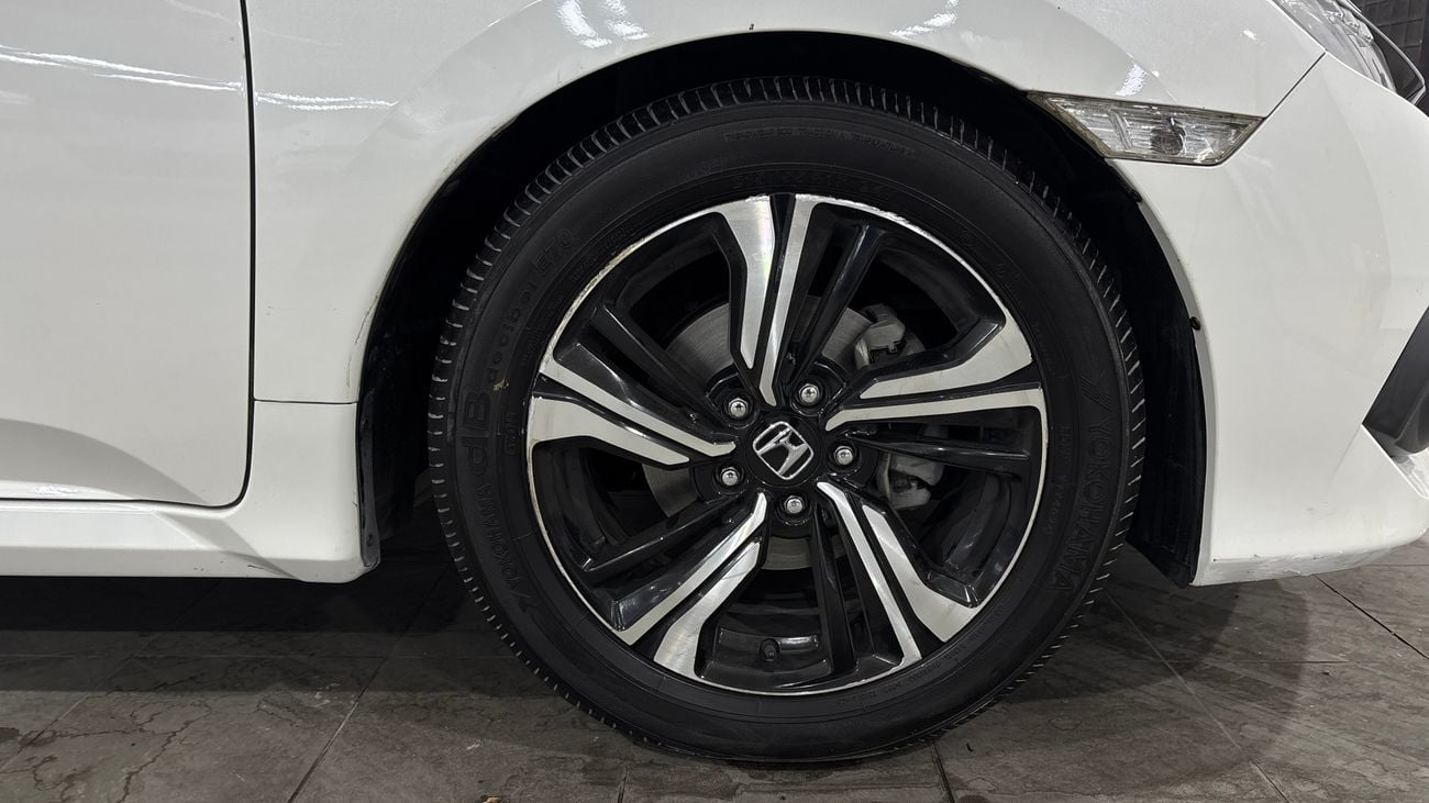 Honda Civic 2018 RS | AED 761/Month | 0 DP | 30 Day Return | Warranty | Service History