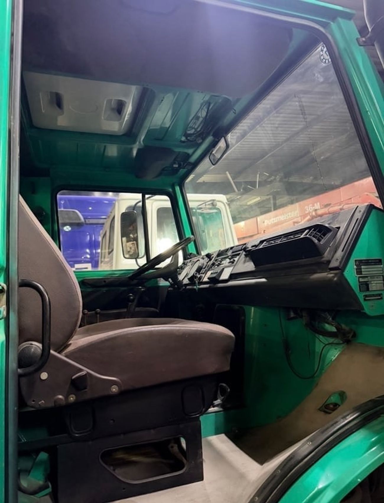 مرسيدس بنز يونيموج