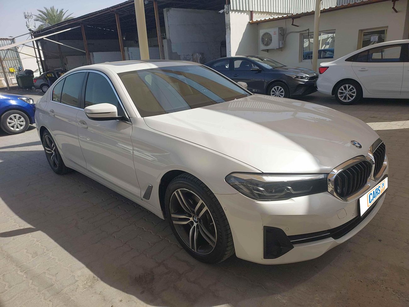 بي أم دبليو 520i JOY EDITION 2 | بدون دفعة مقدمة | اختبار القيادة في المنزل