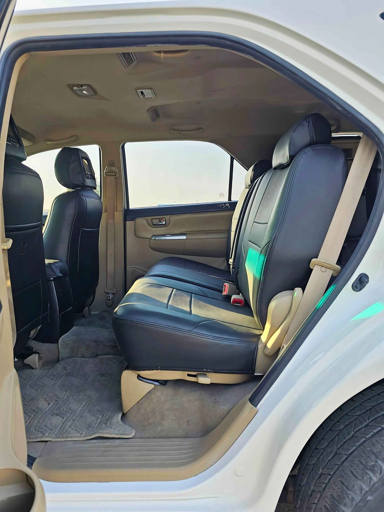 Toyota Fortuner EXR / V4 2.7L 4WD / 7 SEATS / EXPORT ONLY / LOT#66624