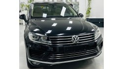 Volkswagen Touareg SEL GCC .. FSH .. Panoramic .. V6 .. Perfect Condition