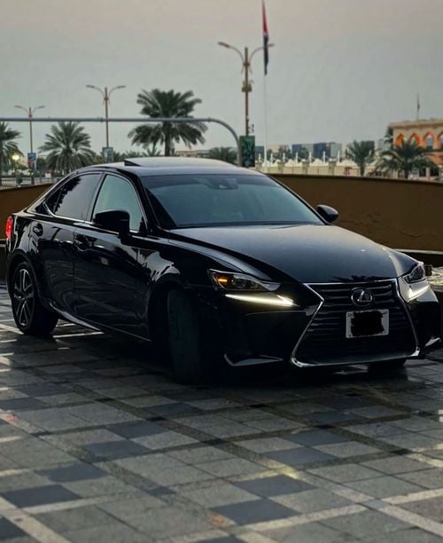 Lexus IS300 PREMIER Lexus IS 300 2019 | USA Specs | Sunroof | 92,000 KM | Black