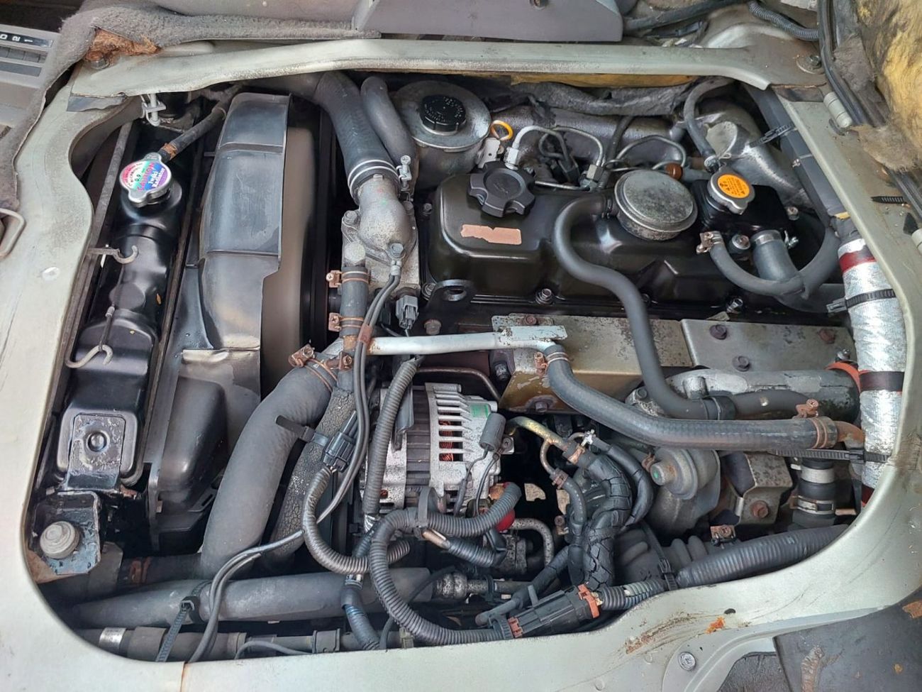 Nissan Caravan NISSAN CARAVAN VAN RHD 1999 MODEL 2.6 L DIESEL AUTOMATIC(PM20075)