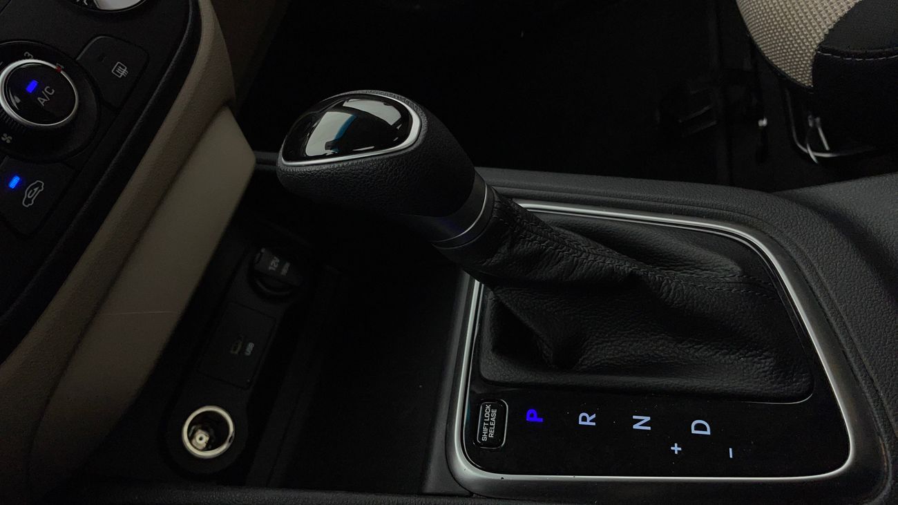 Hyundai Accent SMART 1.6 | Zero Down Payment | Home Test Drive