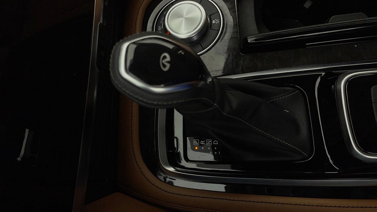 إنفينيتي QX80 LUXE SENSORY PRO ACTIVE 5.6 | بدون دفعة مقدمة | اختبار القيادة في المنزل