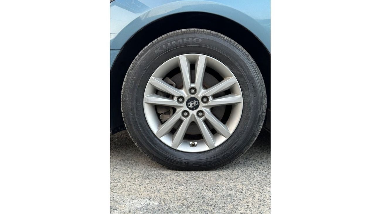 Hyundai Sonata Hyundai Sonata in perfect condition 2015 with engine capacity 2.4