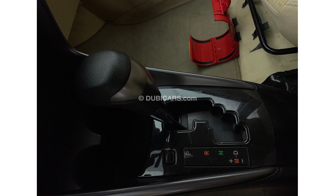 تويوتا يارس SE 1.5 | بدون دفعة مقدمة | اختبار قيادة مجاني للمنزل