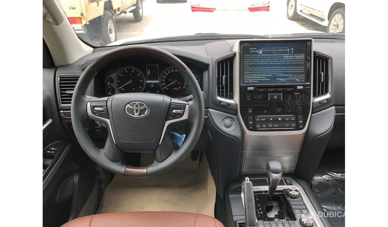Toyota Land Cruiser VXR V8 5.7 2019